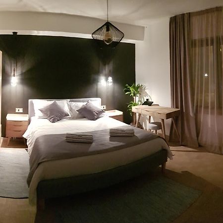 אומאג Boutique Rooms Luna מראה חיצוני תמונה