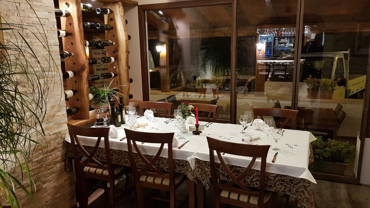 אומאג Boutique Rooms Luna מראה חיצוני תמונה