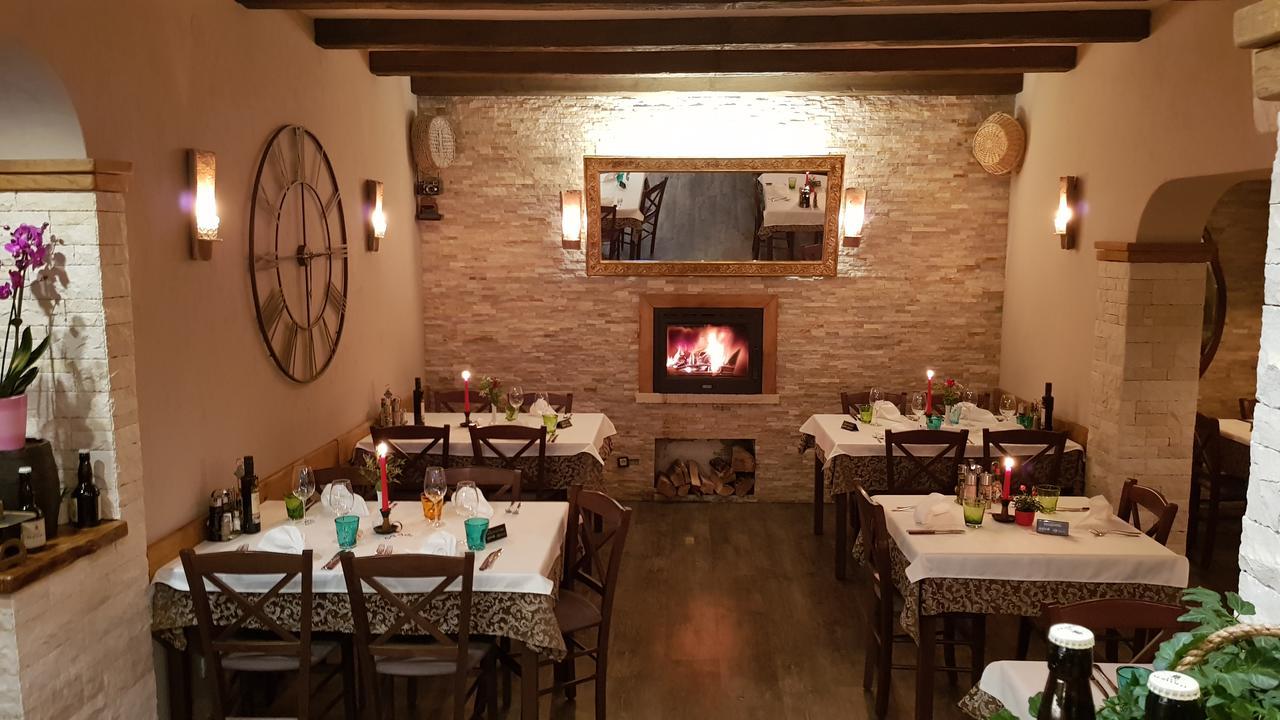 אומאג Boutique Rooms Luna מראה חיצוני תמונה