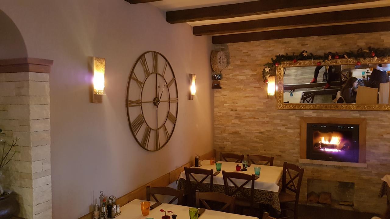 אומאג Boutique Rooms Luna מראה חיצוני תמונה