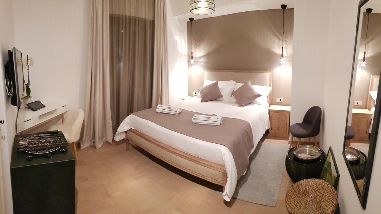 אומאג Boutique Rooms Luna מראה חיצוני תמונה
