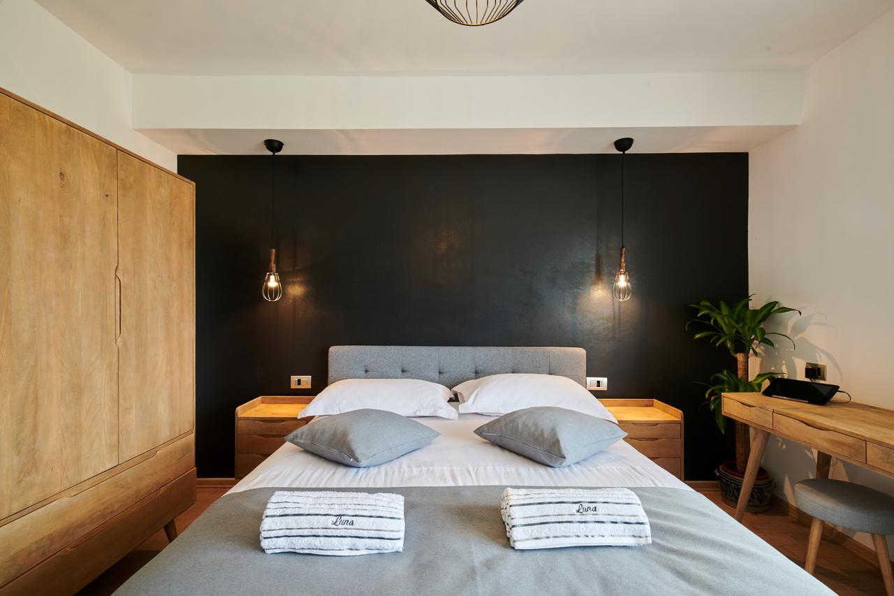אומאג Boutique Rooms Luna מראה חיצוני תמונה